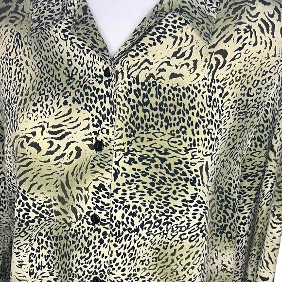 Vintage Southern Lady Green Animal-Print Blouse - Picture 2 of 3